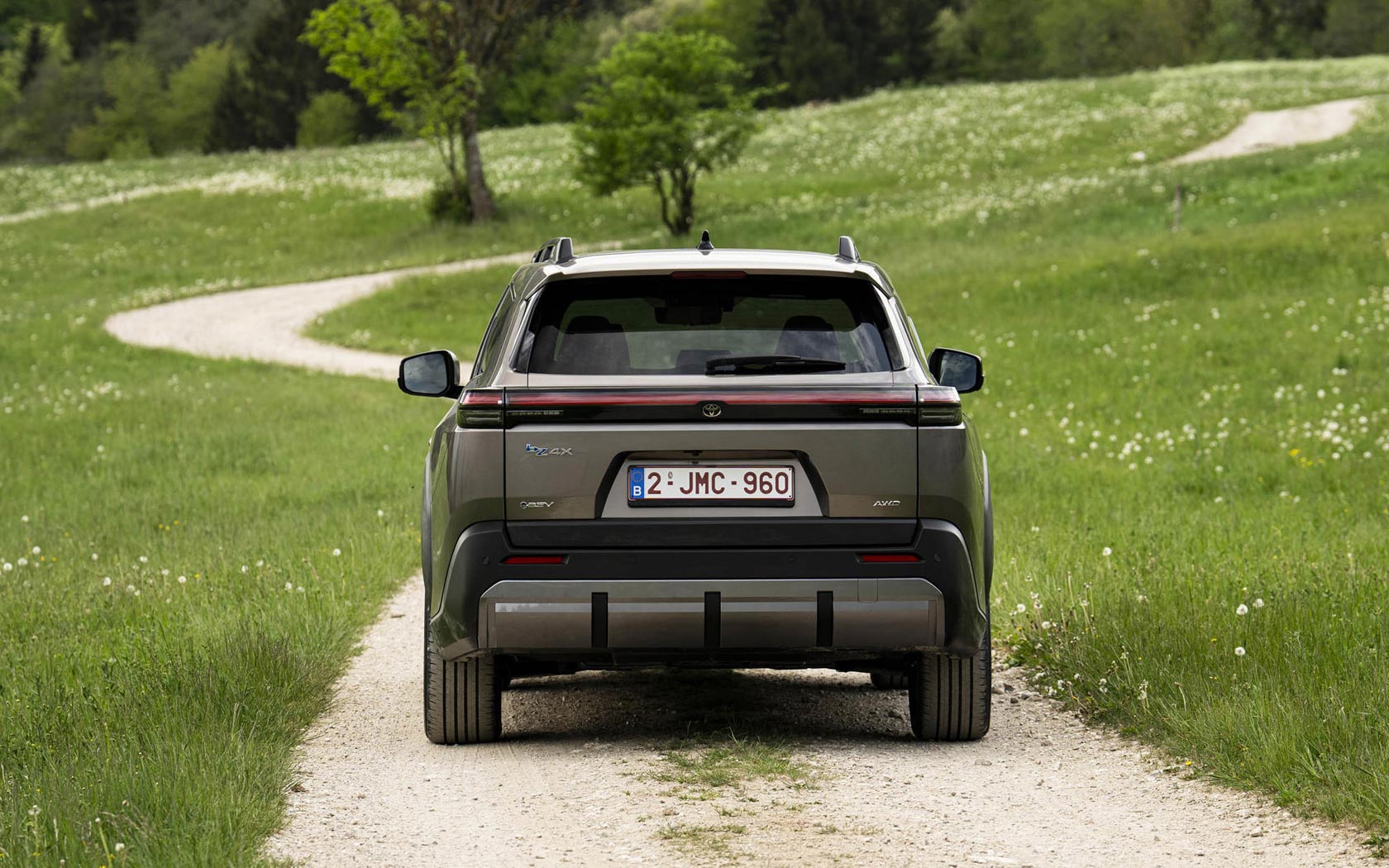 ���� Toyota bZ4X Touring 
