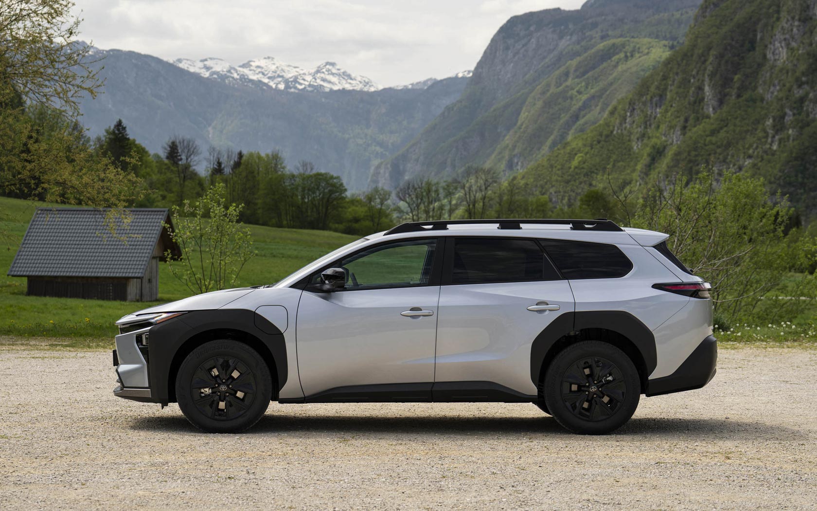 ���� Toyota bZ4X Touring 