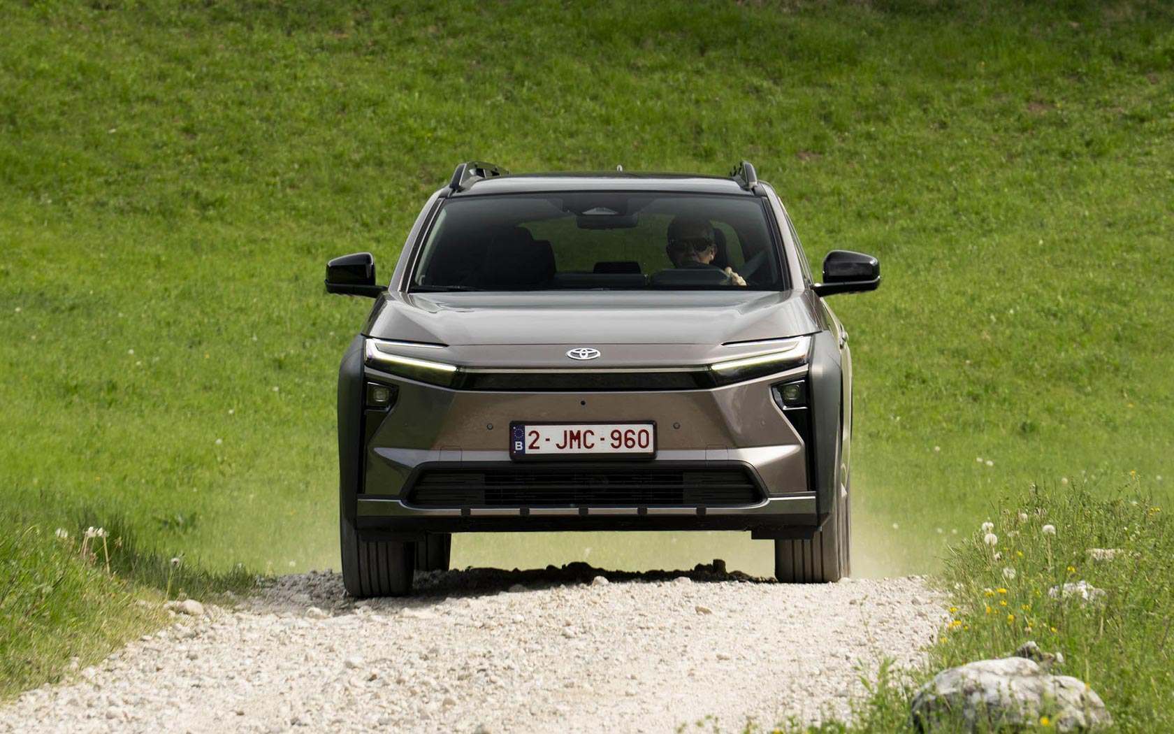 ���� Toyota bZ4X Touring 