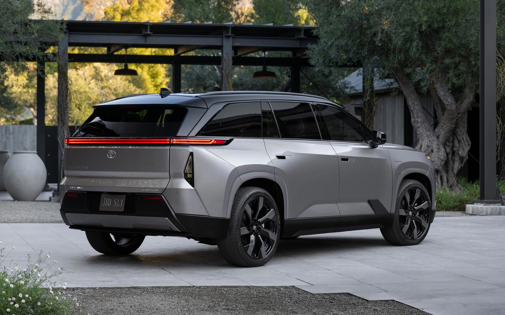 ���� Toyota Highlander 2026 