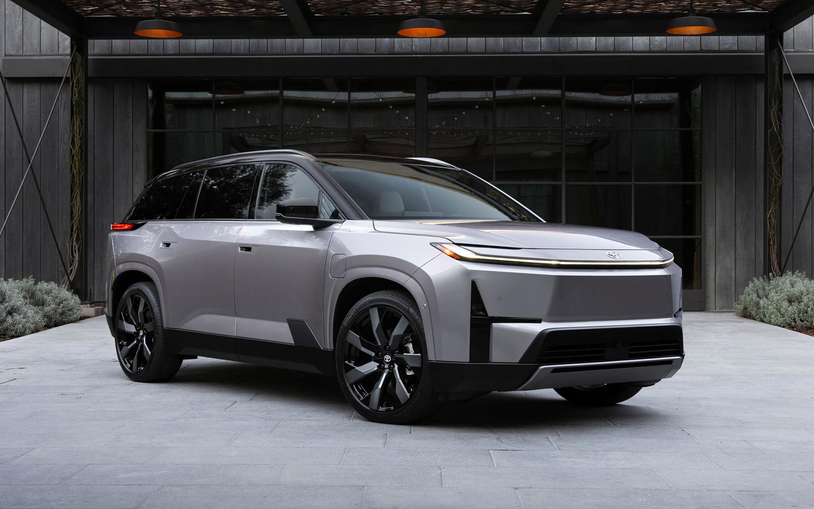 ���� Toyota Highlander 2026 