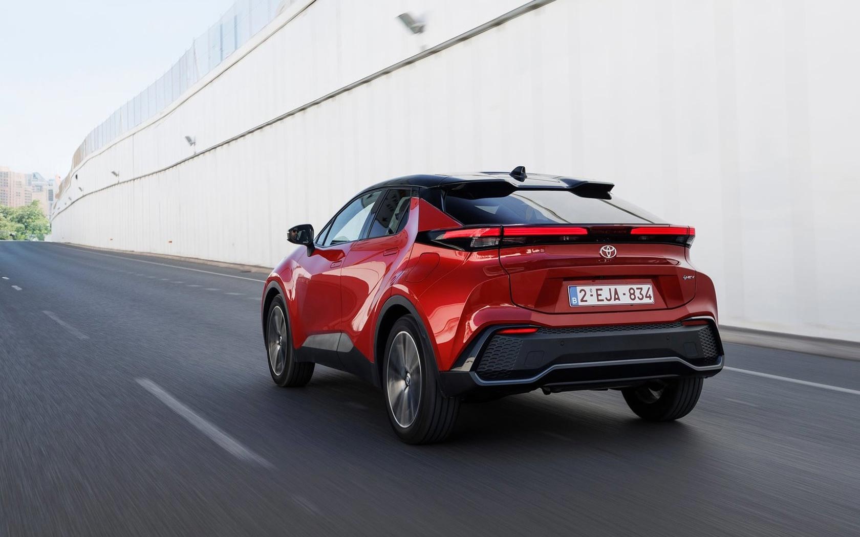  Toyota C-HR 