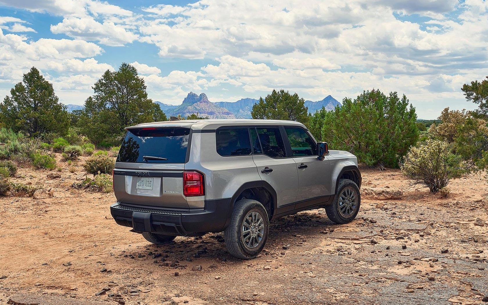  Toyota Land Cruiser Prado 2023 