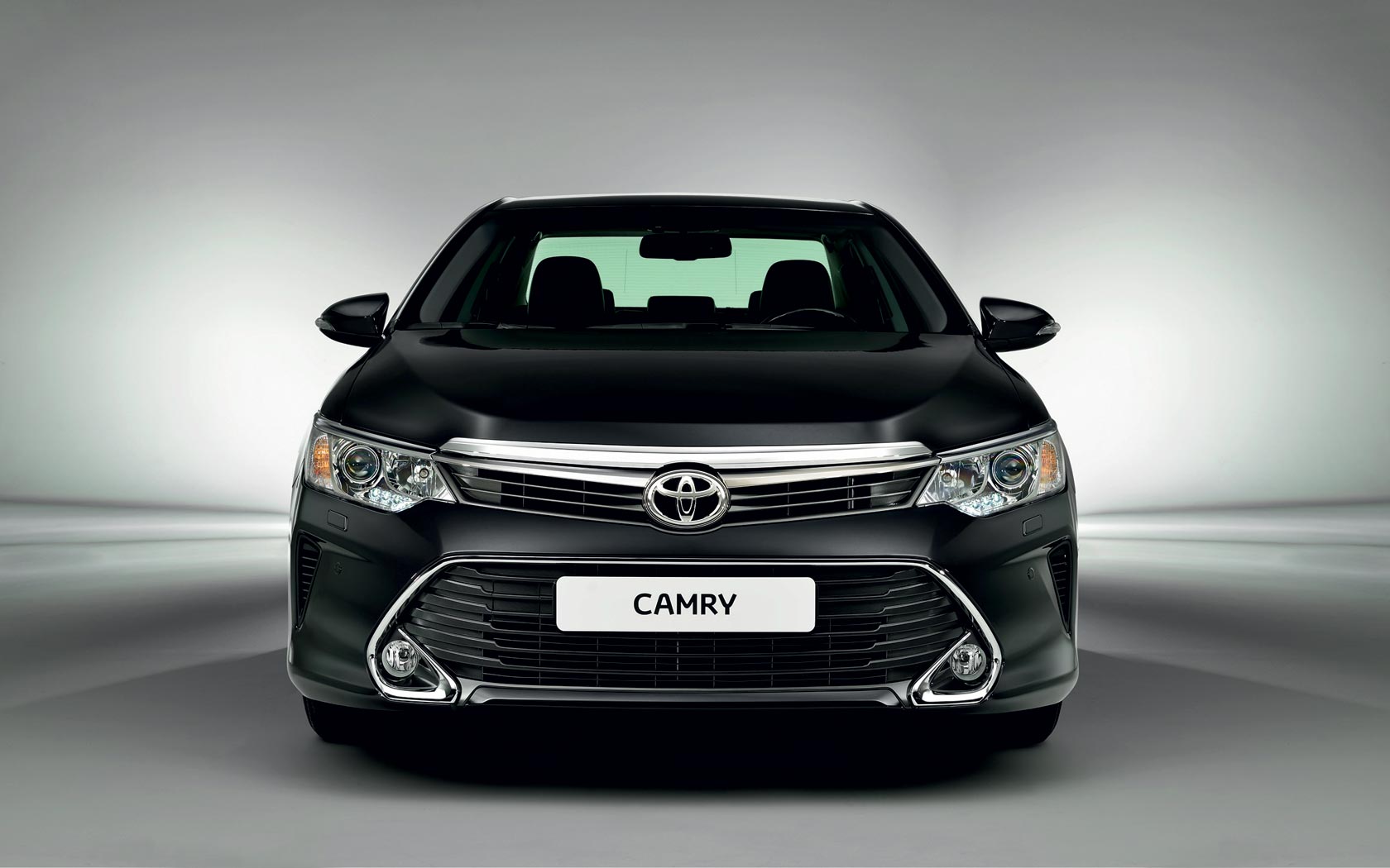  Toyota Camry (2014-2018)
