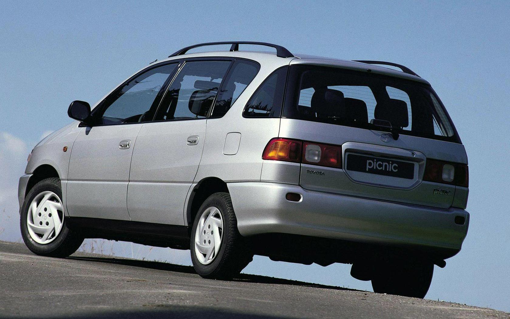 ���� Toyota Picnic 