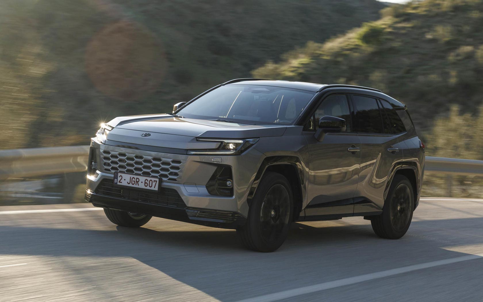 ���� Toyota RAV4 
