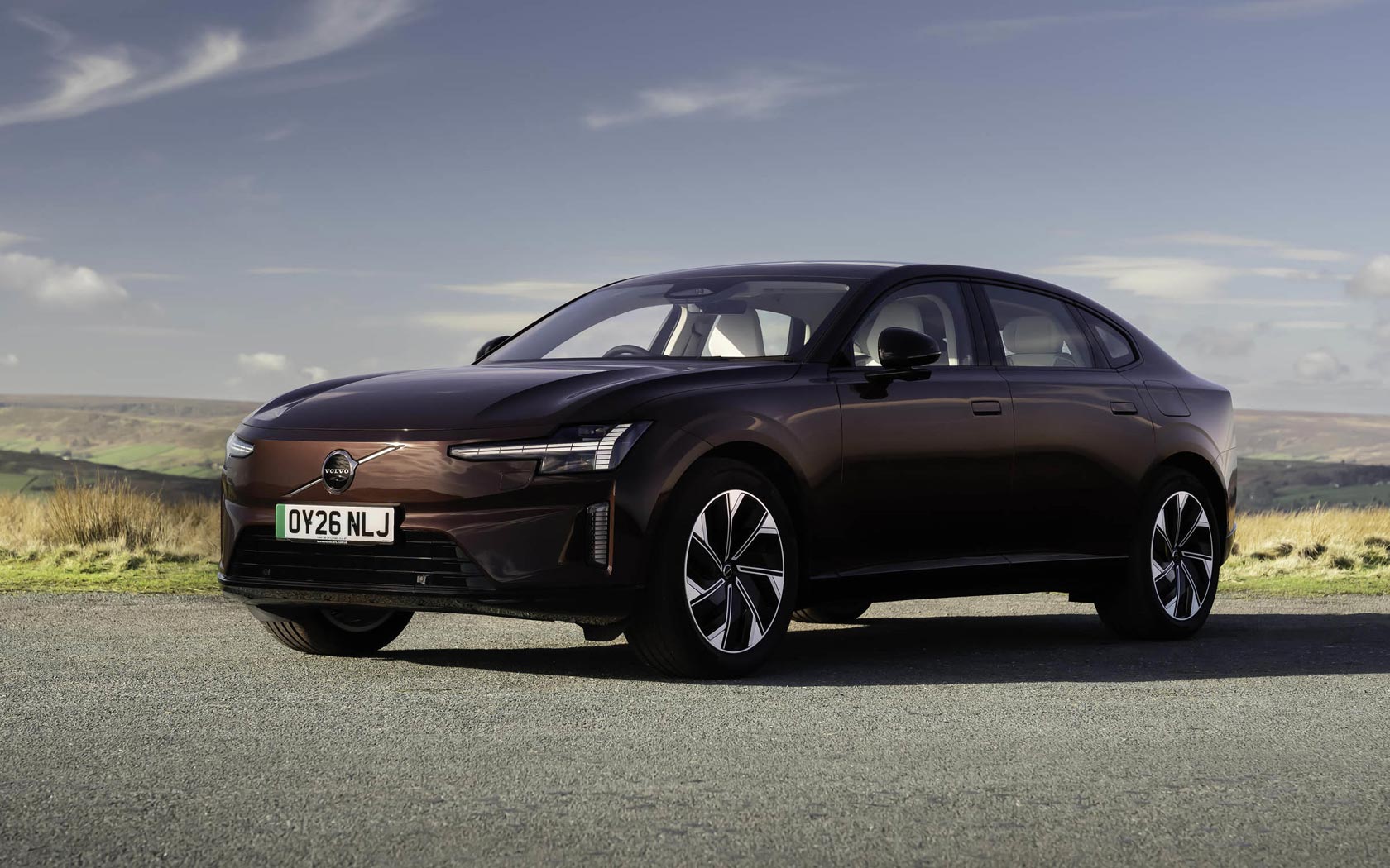 ���� Volvo ES90 