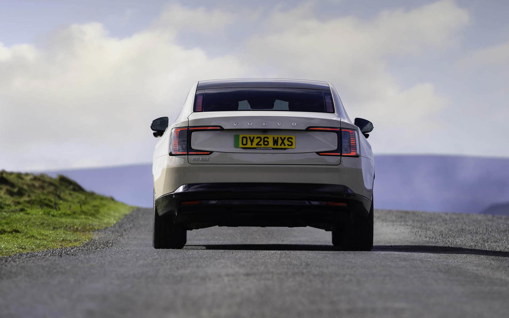 ���� Volvo ES90 