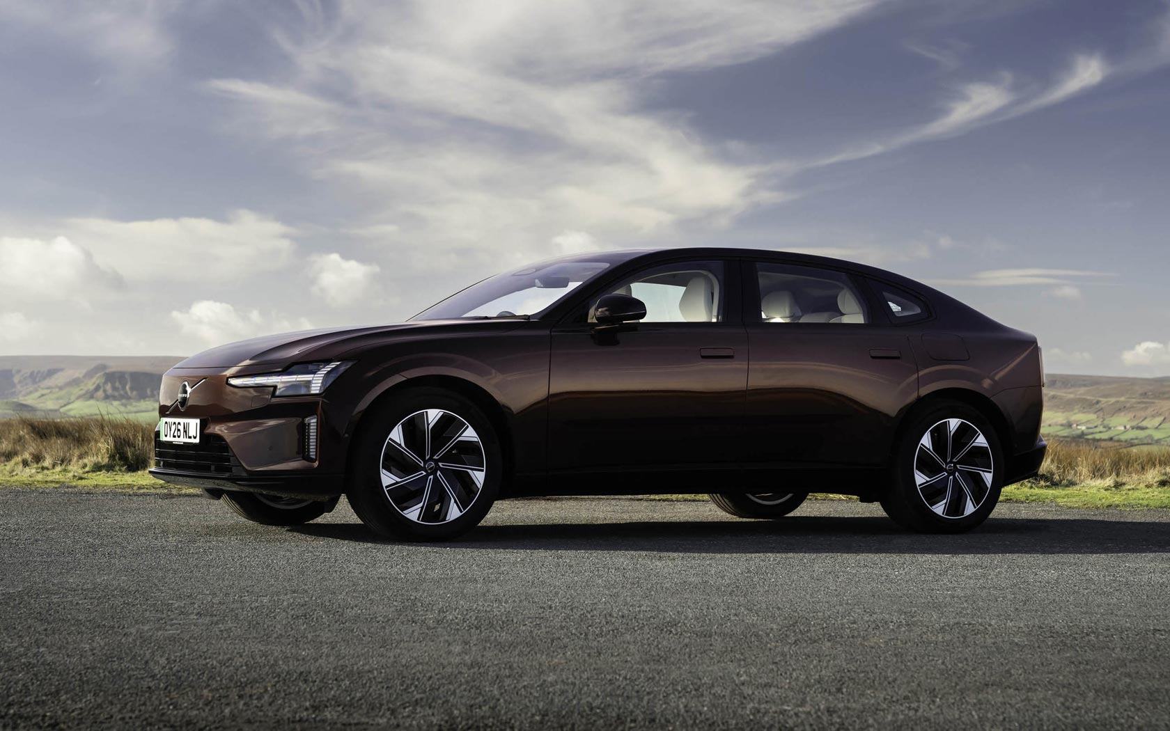 ���� Volvo ES90 