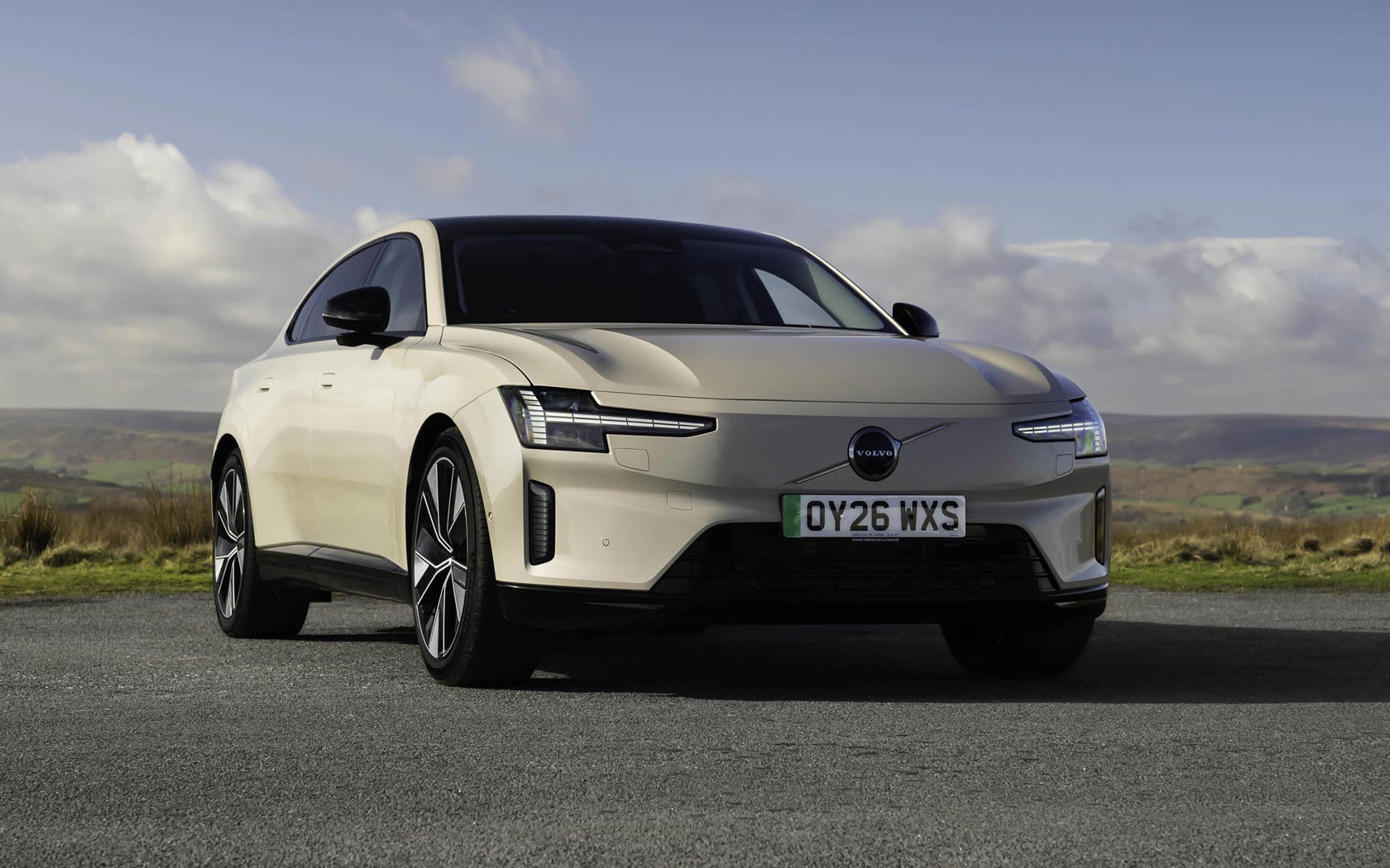 ���� Volvo ES90 