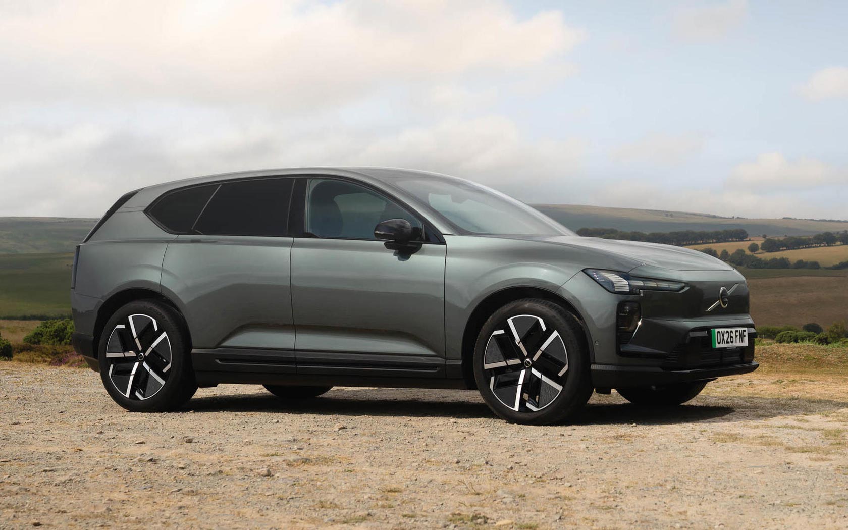 ���� Volvo EX60 