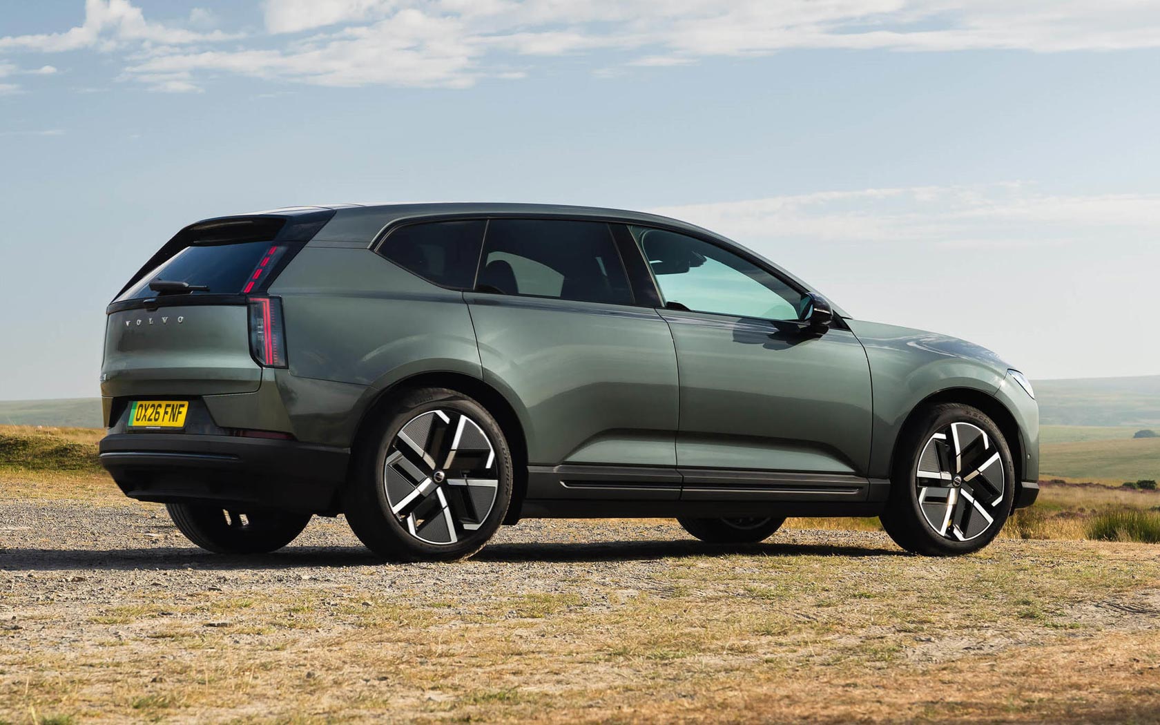 ���� Volvo EX60 