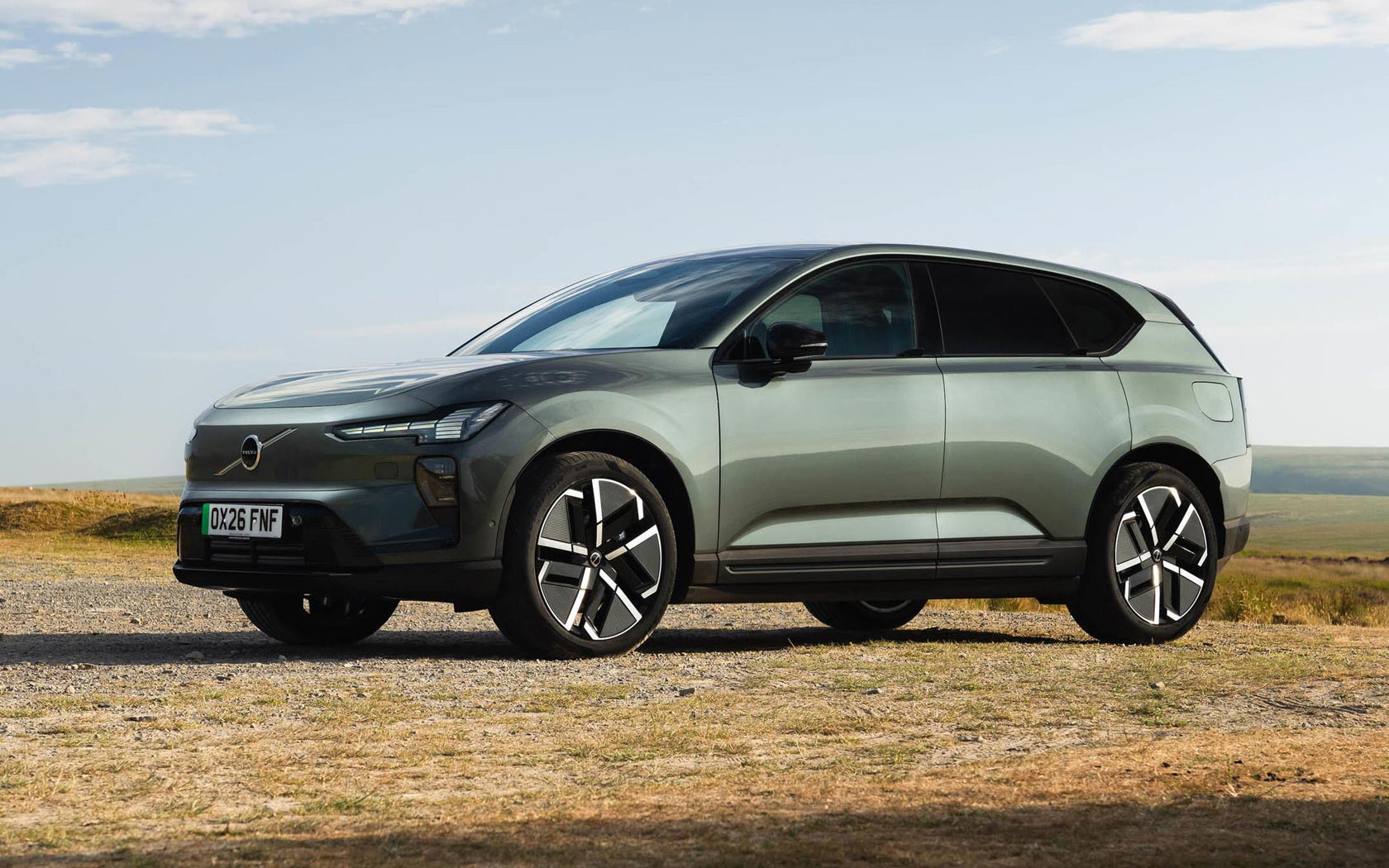 ���� Volvo EX60 