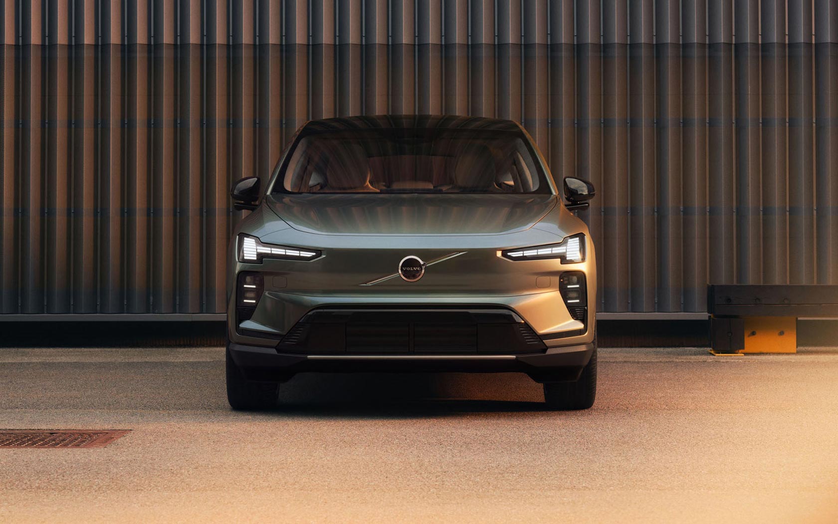 ���� Volvo EX60 