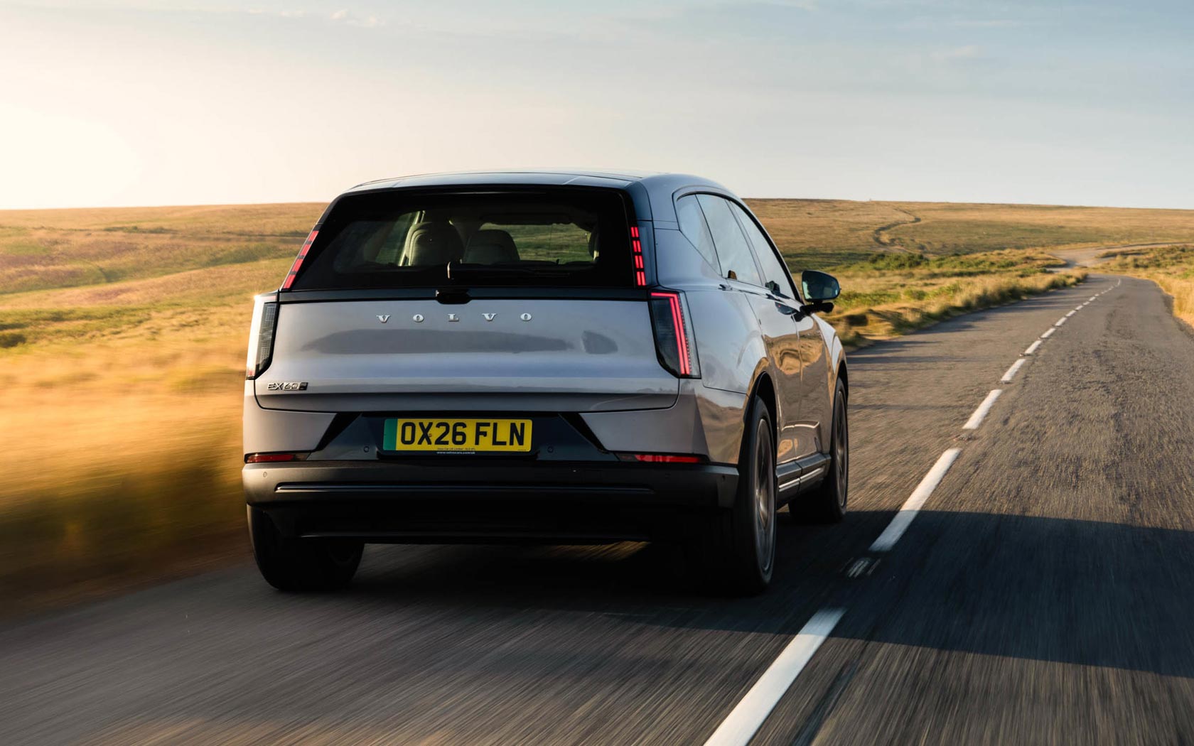 ���� Volvo EX60 