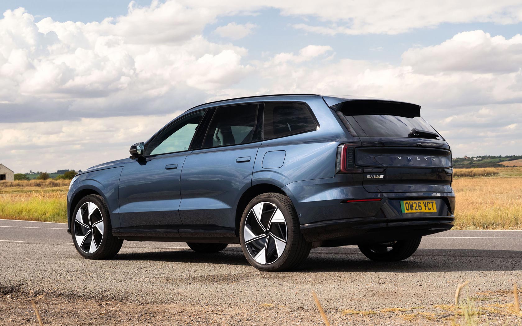 ���� Volvo EX90 