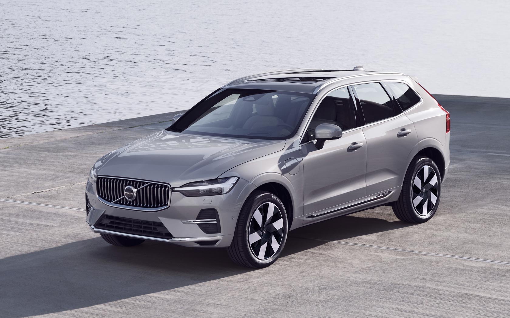 ���� Volvo XC60 (2021-2025)