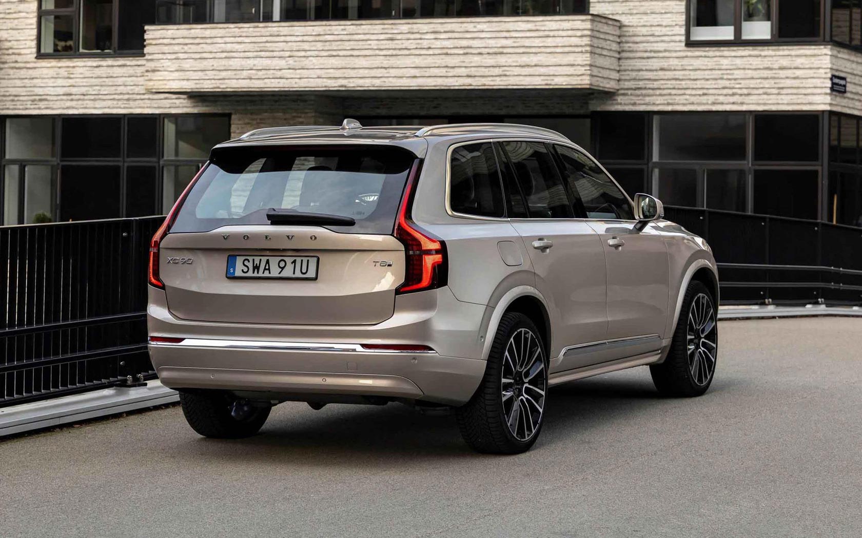  Volvo XC90 