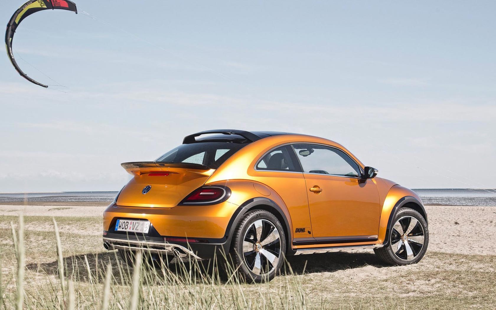  Volkswagen Beetle Dune Concept 