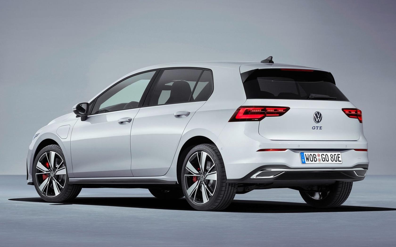  Volkswagen Golf GTE (2020-2024)