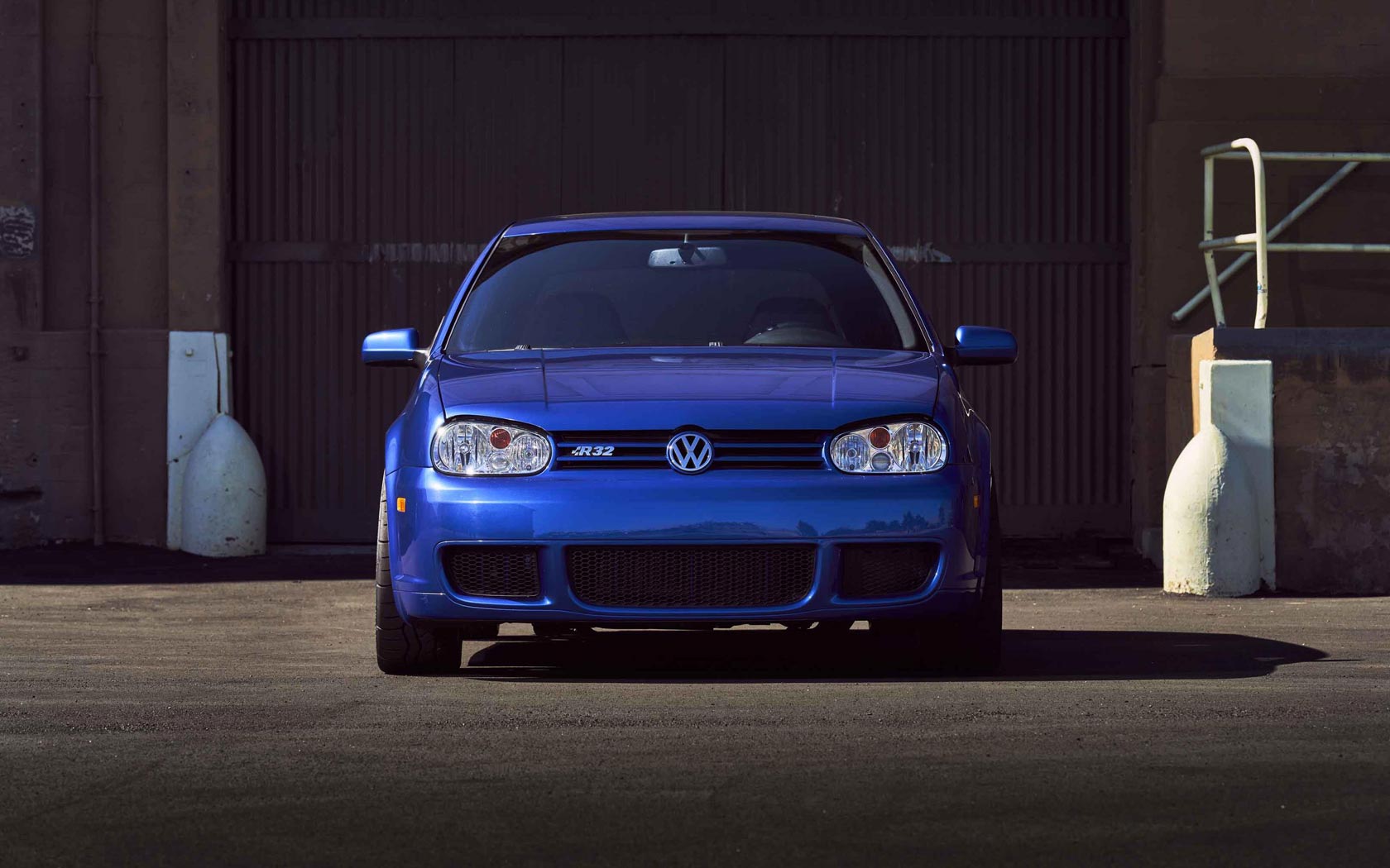  Volkswagen Golf R (2002-2004)