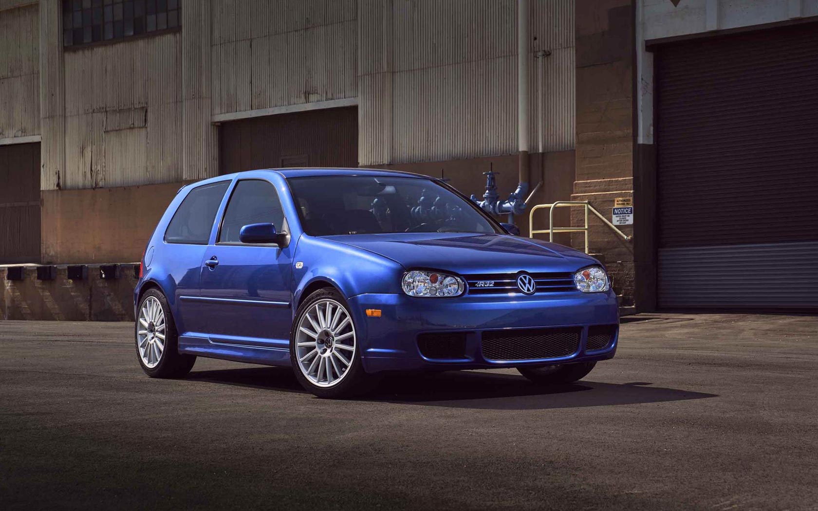  Volkswagen Golf R (2002-2004)