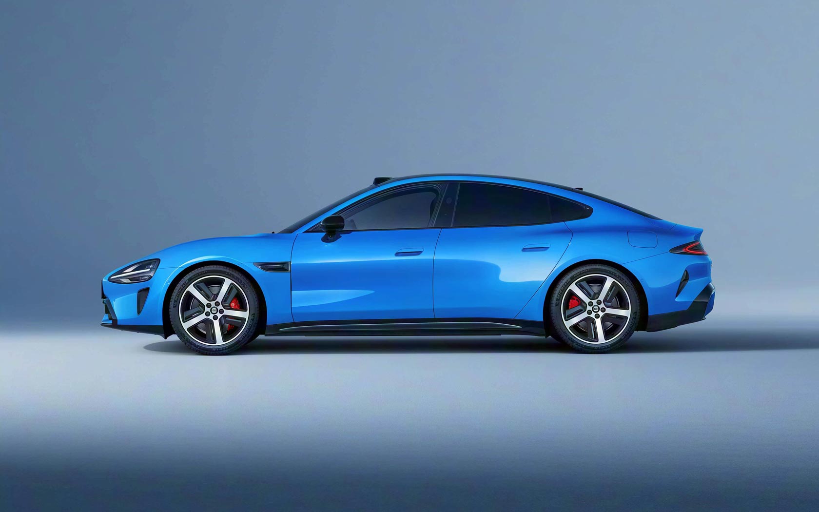 ���� Xiaomi SU7 